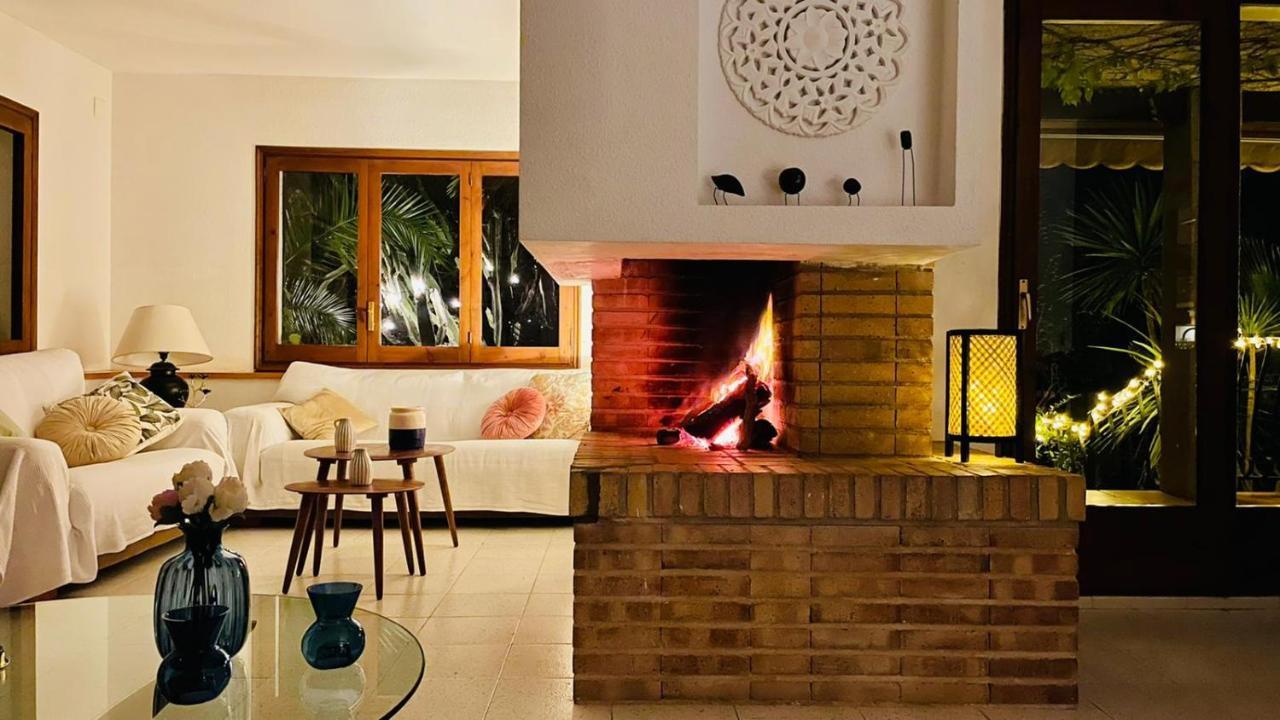 Casa Mediterranea Con Gran Jardin Y Piscina A 500 M De La Playa Roda de Bará Εξωτερικό φωτογραφία